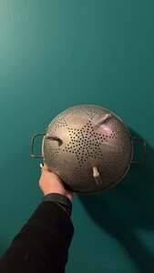 Vintage Mirro 7 Star Aluminum Colander 9” with Handles and Feet